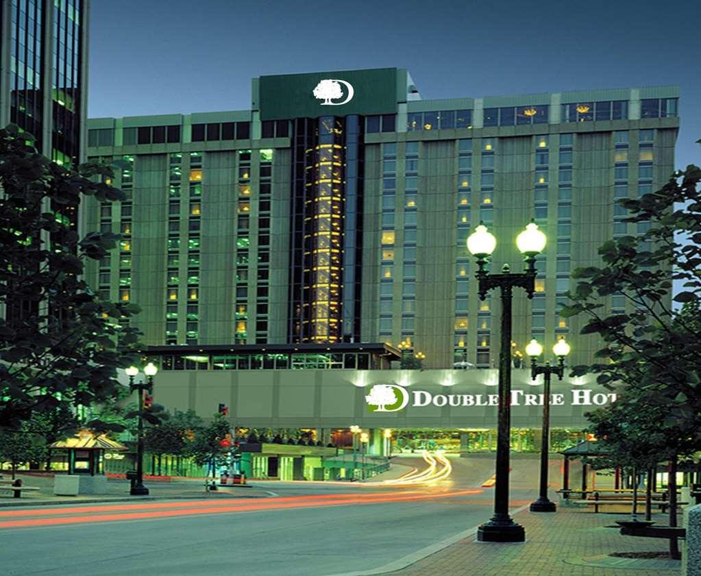 Doubletree By Hilton Hotel & Executive Meeting Center Omaha-Downtown Exterior foto