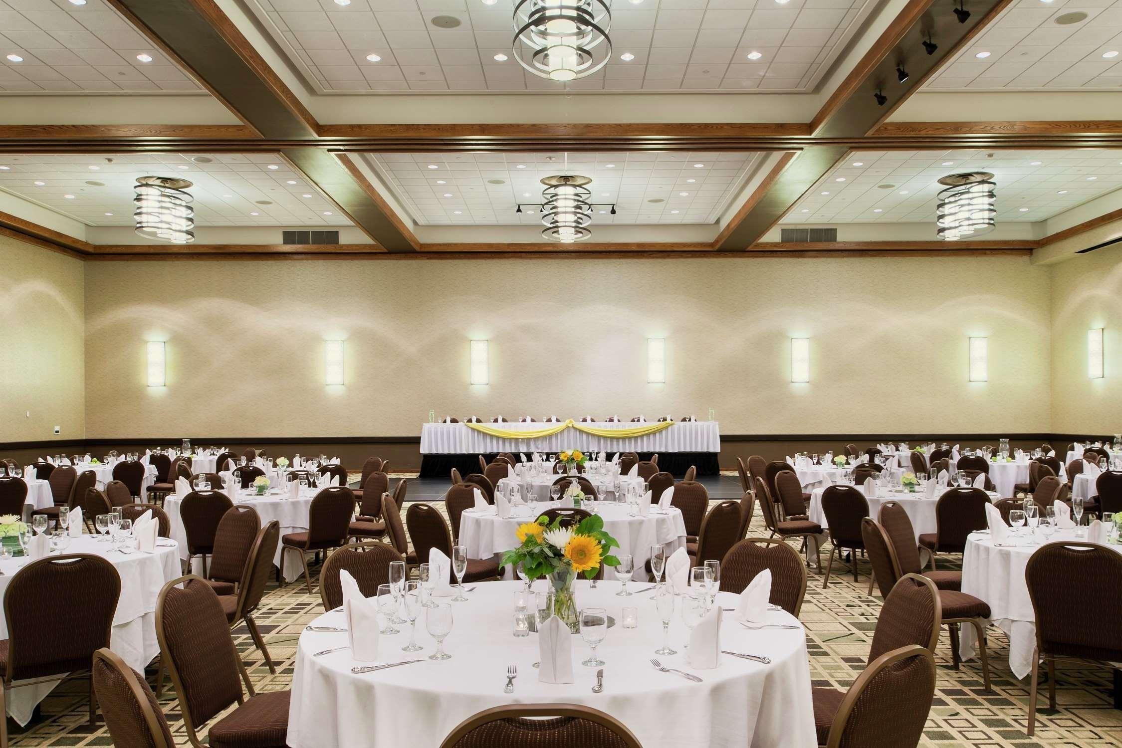 Doubletree By Hilton Hotel & Executive Meeting Center Omaha-Downtown Restaurant foto